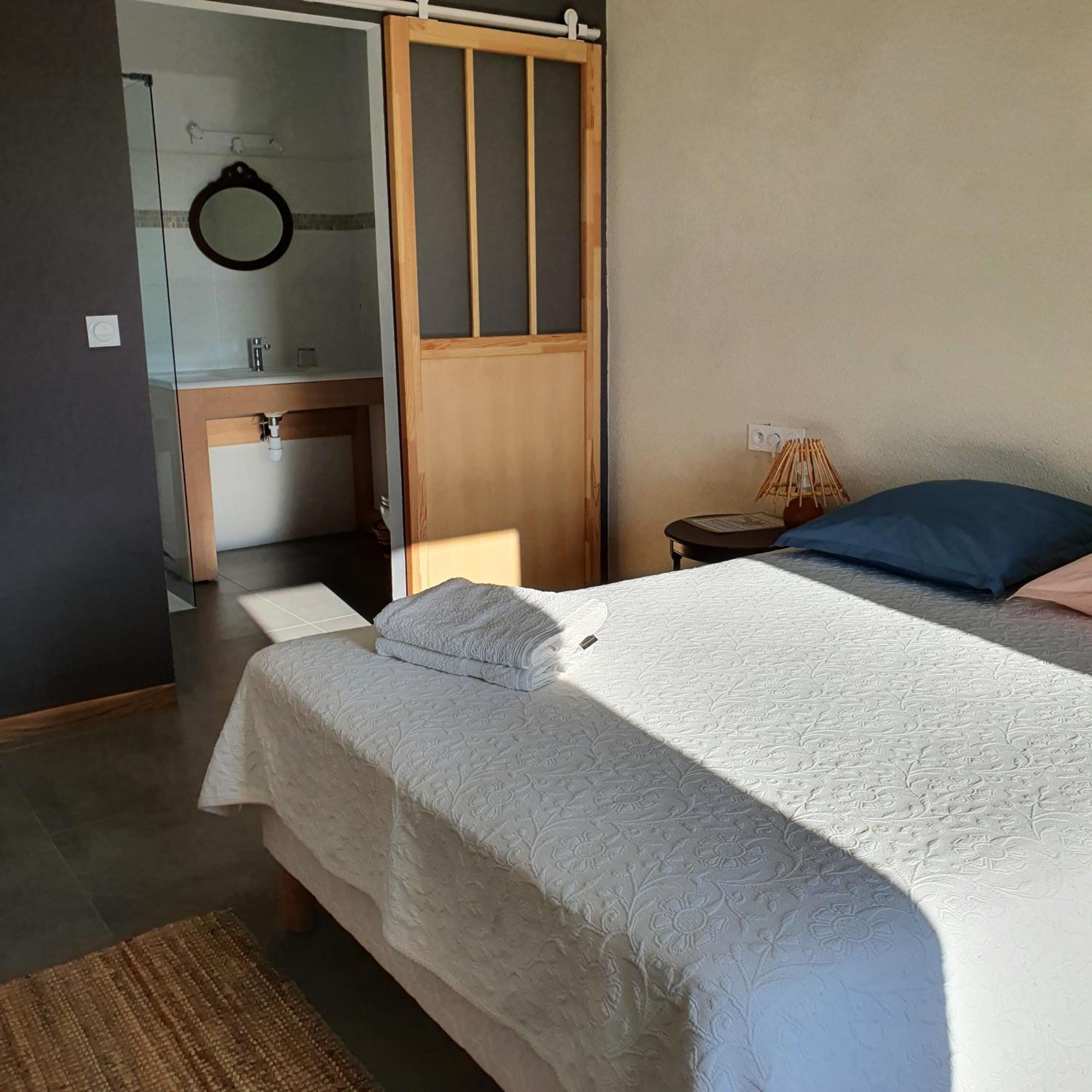 L'Oseraie Du Quercy Calvignac Zimmer foto
